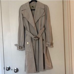 Burberry trench coat. Size 12 U.S.